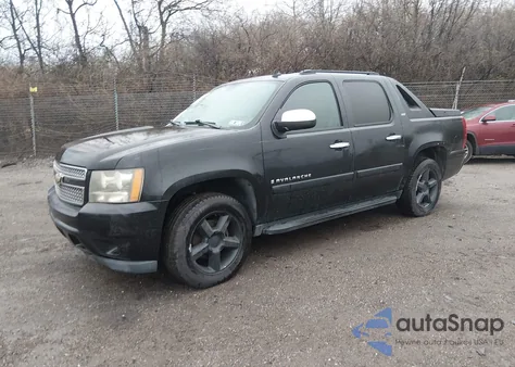 2008 Chevrolet Avalanche 1500 Ltz z USA, uszkodzony, nr VIN 3GNFK12318G253179